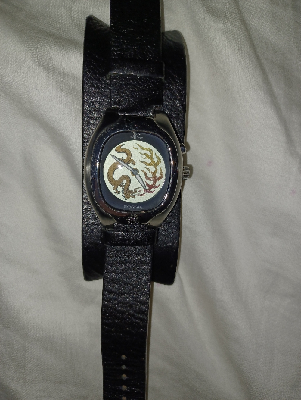 Fossil Dragon Watch New Batteries Very Fine Stainless Steel Black leather Band - Picture 12 of 14